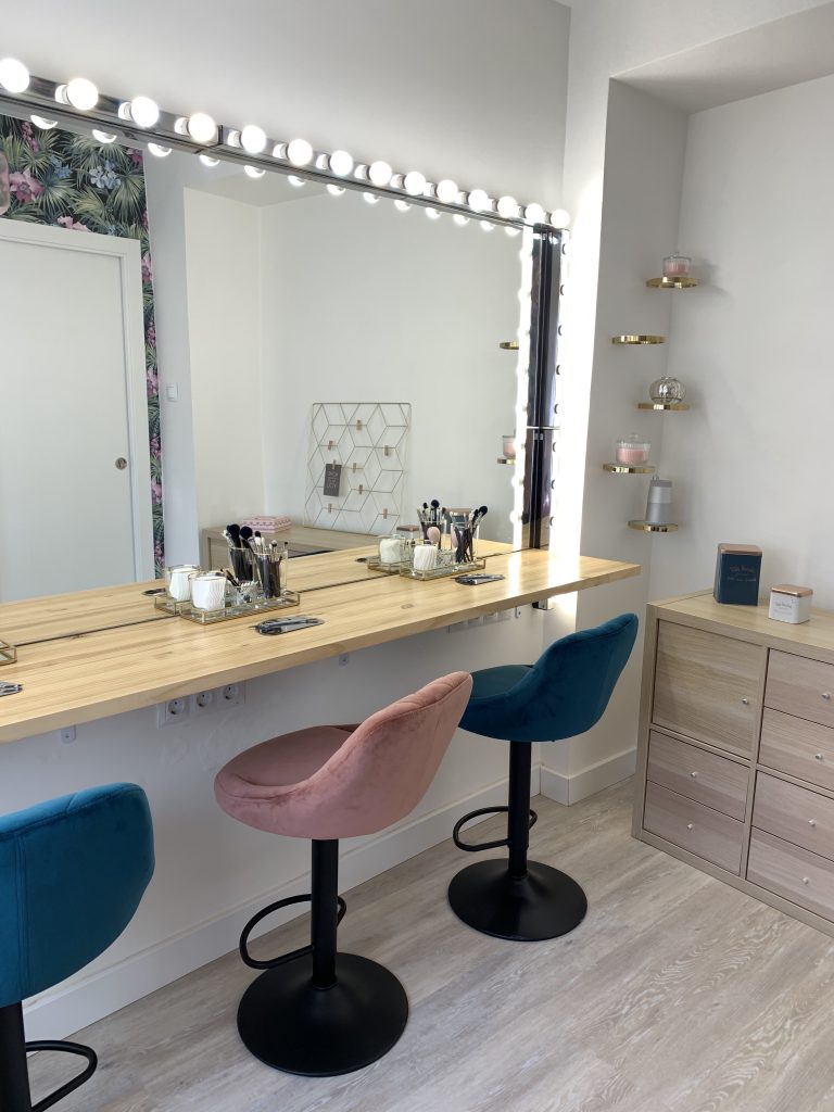 Estudio de maquillaje tropical